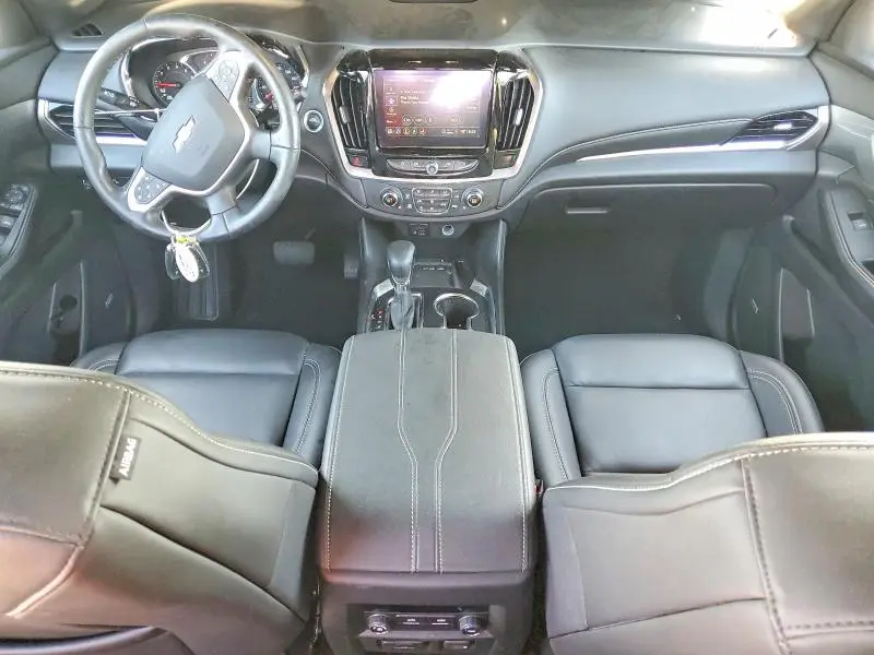 2023 CHEVROLET TRAVERSE LT  