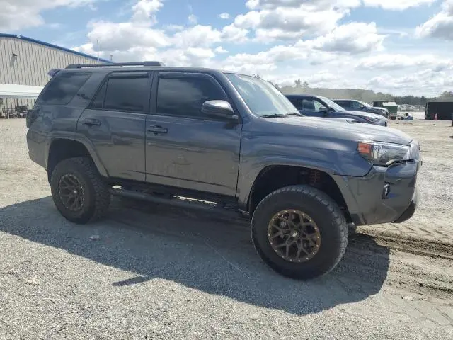 2023 TOYOTA 4RUNNER SE  