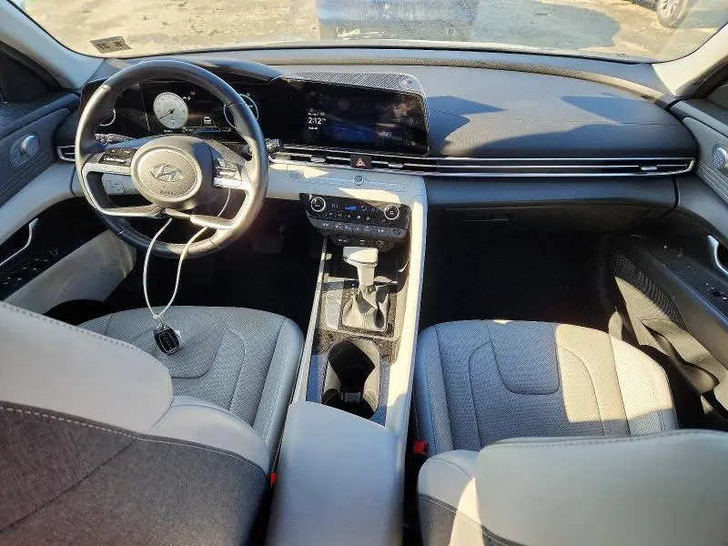 2022 HYUNDAI ELANTRA LIMITED  