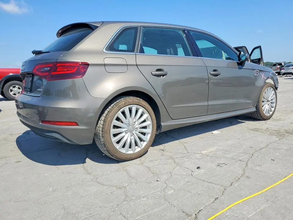 2016 AUDI A3 E-TRON PREMIUM PLUS  