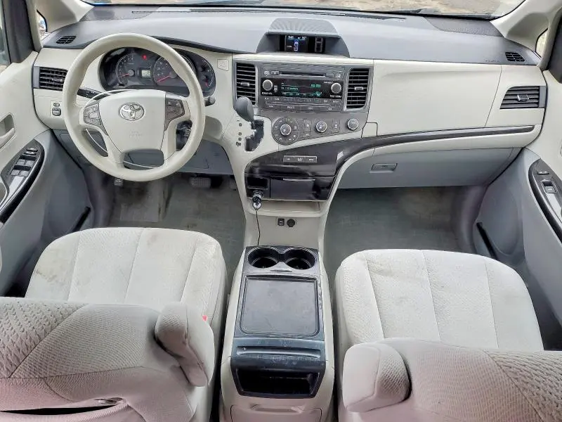 2012 TOYOTA SIENNA LE 8-PASSENGER  