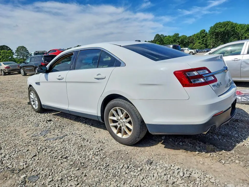 2015 FORD TAURUS SE  