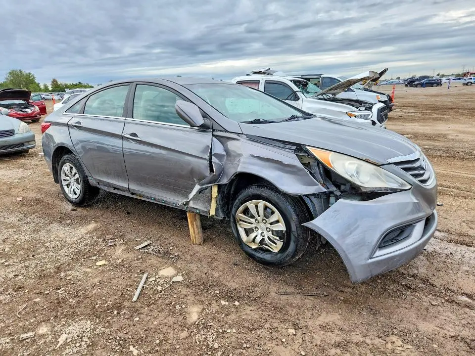 2012 HYUNDAI SONATA GLS  