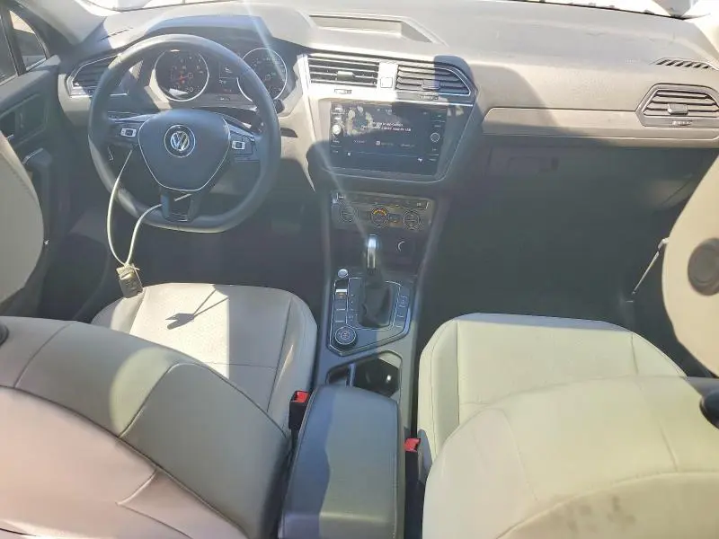 2020 VOLKSWAGEN TIGUAN SE  