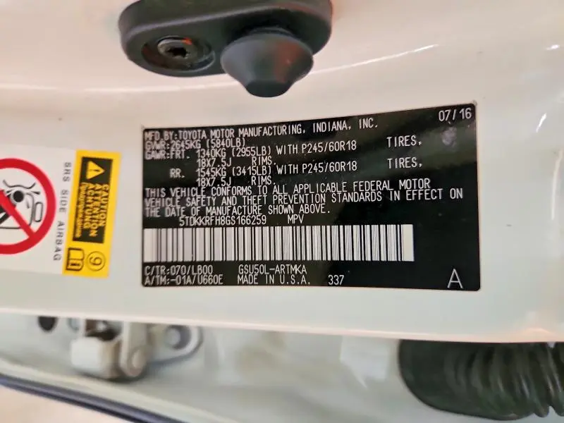 2016 TOYOTA HIGHLANDER XLE  