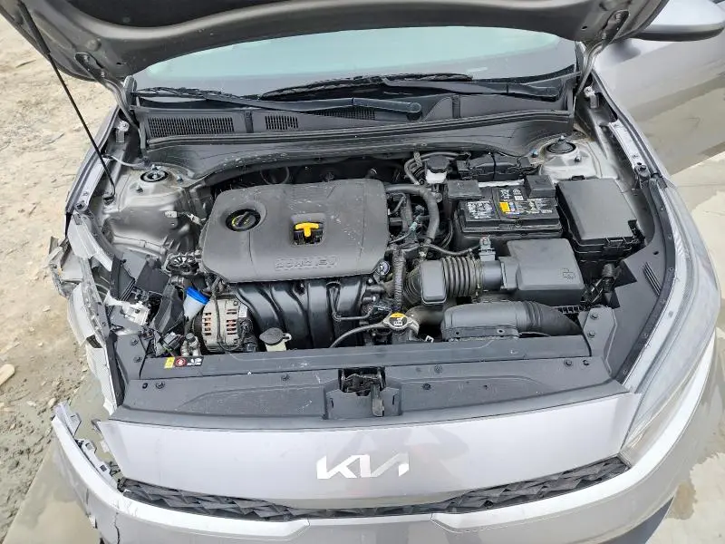 2022 KIA FORTE LXS  