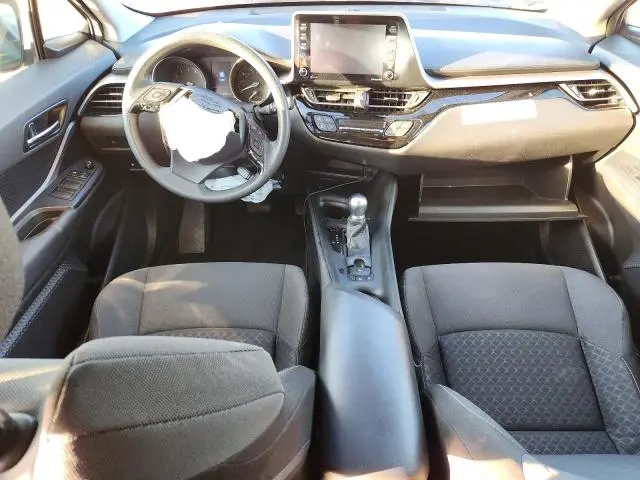 2020 TOYOTA C-HR XLE  