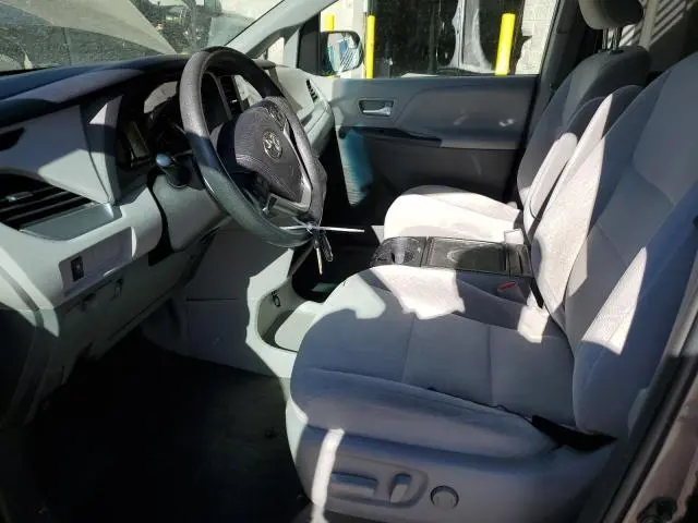 2015 TOYOTA SIENNA LE  