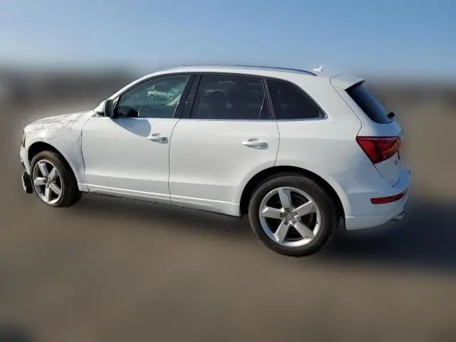 2010 AUDI Q5 PREMIUM PLUS  