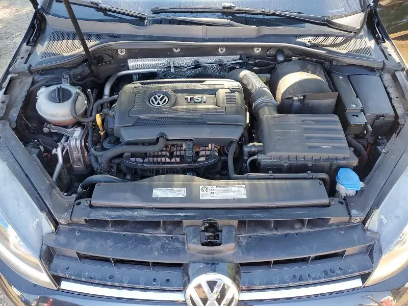 2016 VOLKSWAGEN GOLF S/SE  