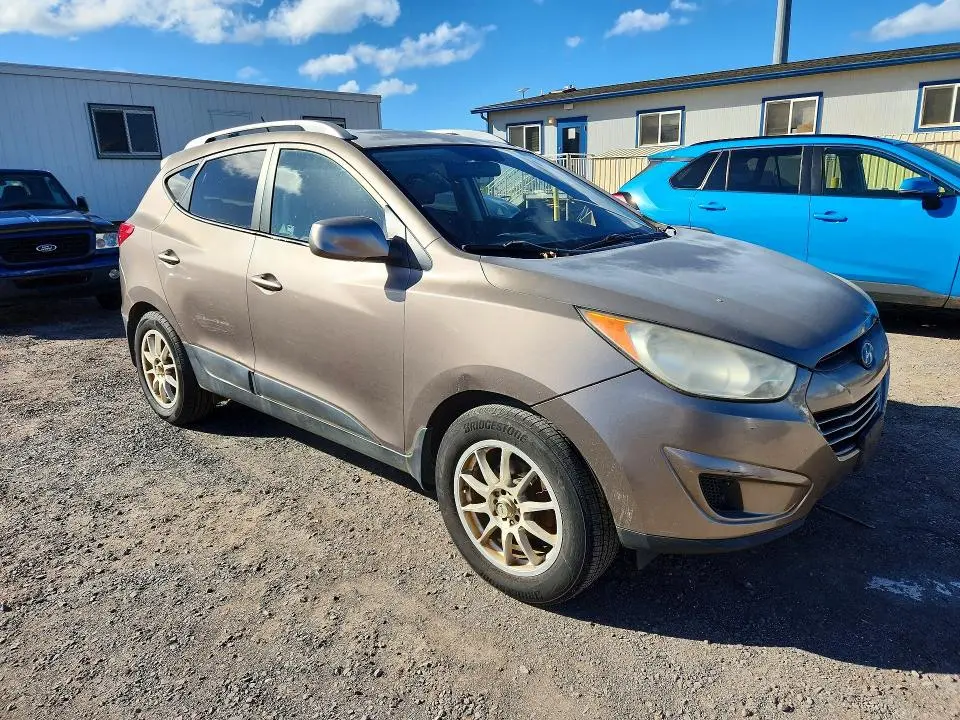 2011 HYUNDAI TUCSON GLS  