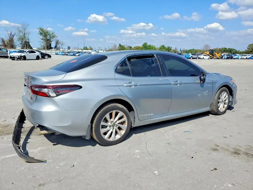 2021 TOYOTA CAMRY LE  
