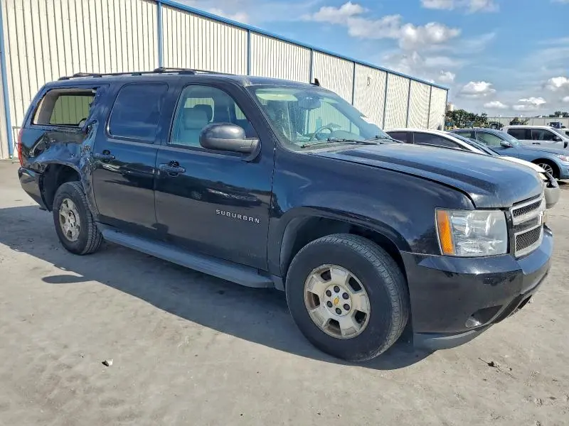2011 CHEVROLET SUBURBAN K1500 LT  