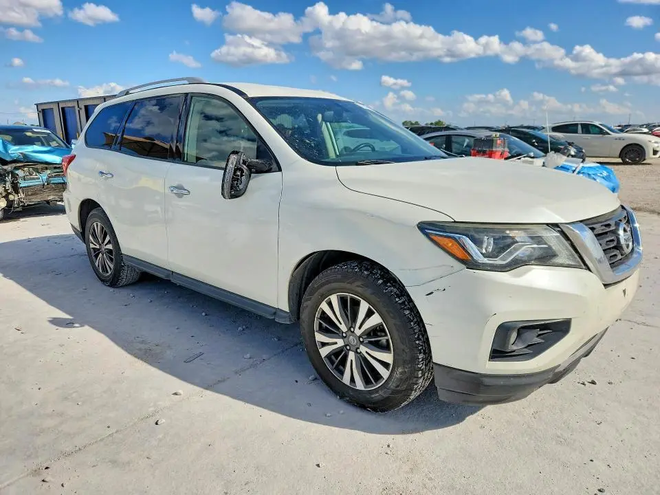 2020 NISSAN PATHFINDER SV  