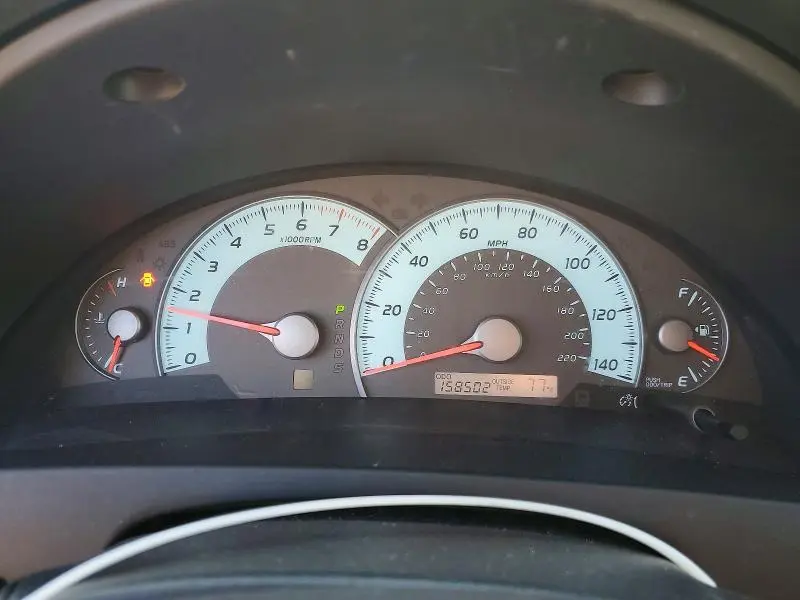2011 TOYOTA CAMRY SE  