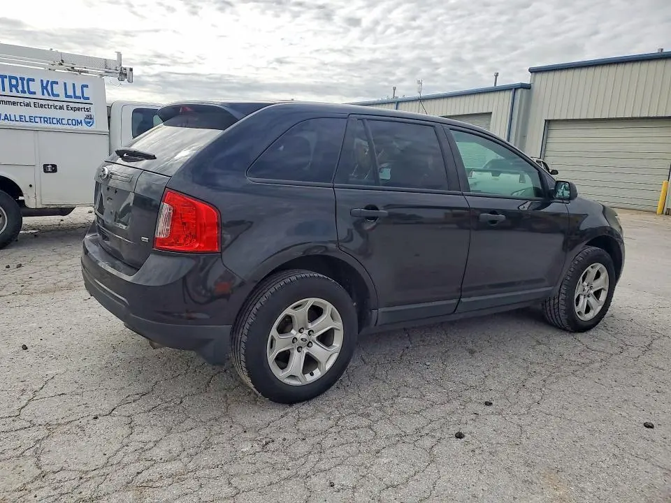 2013 FORD EDGE SE  