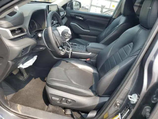 2020 TOYOTA HIGHLANDER XLE  