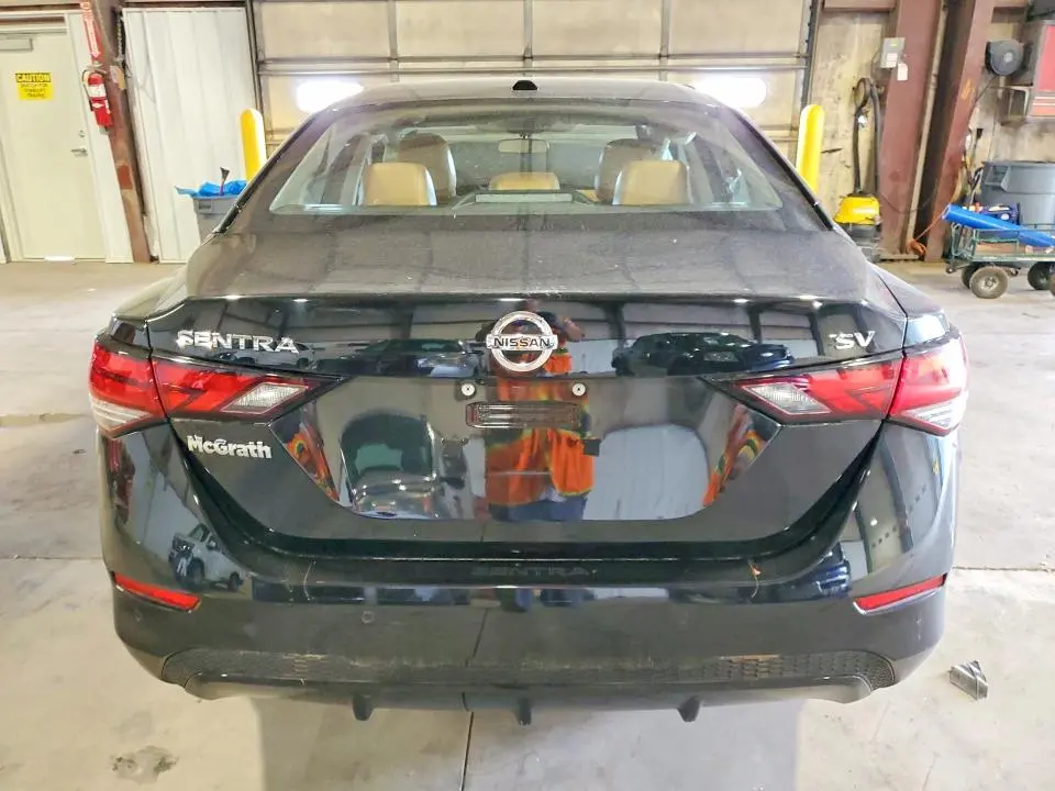 2022 NISSAN SENTRA SV  