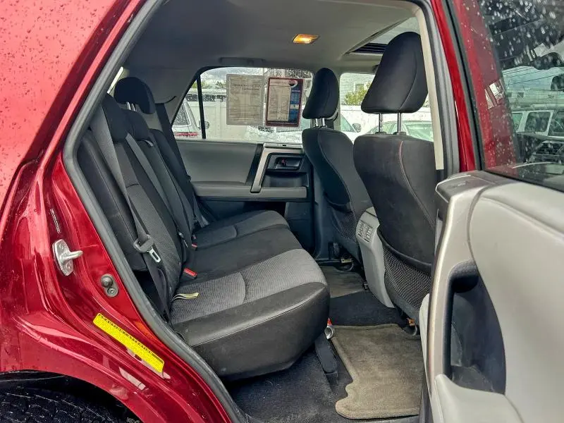 2010 TOYOTA 4RUNNER SR5  