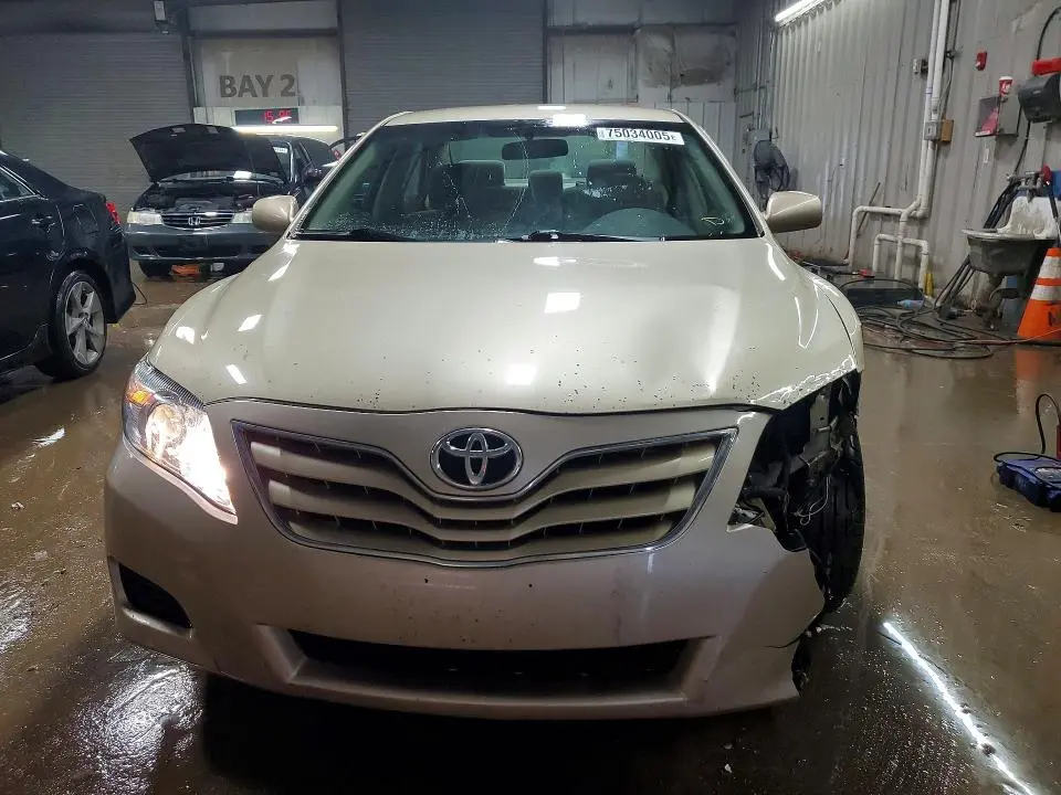 2010 TOYOTA CAMRY   