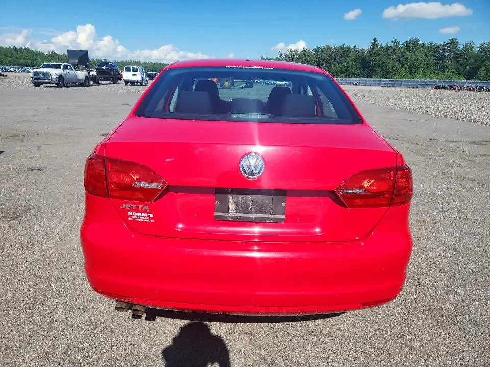 2014 VOLKSWAGEN JETTA BASE  