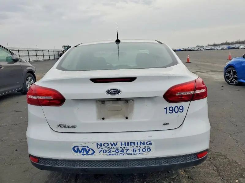 2018 FORD FOCUS SE  