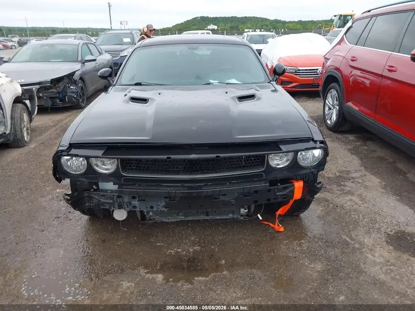 2013 DODGE CHALLENGER SXT