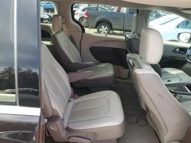 2017 CHRYSLER PACIFICA TOURING L PLUS  