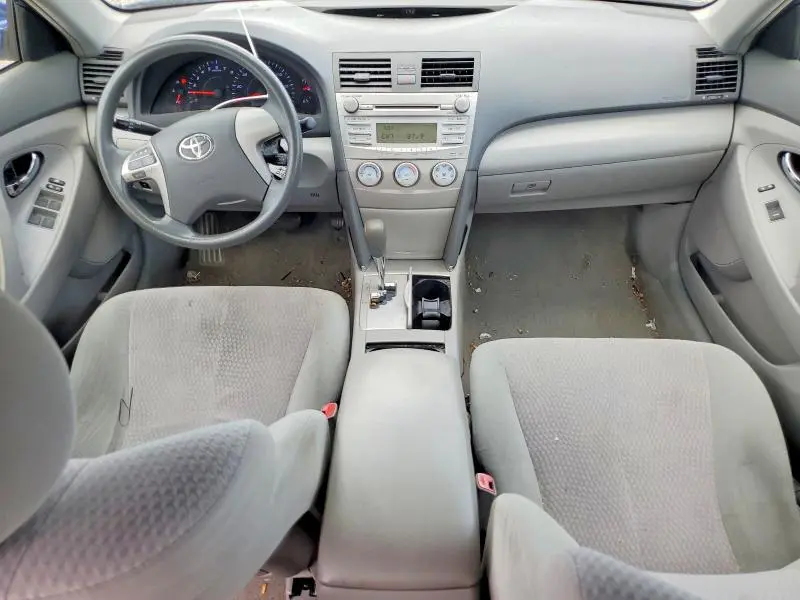 2010 TOYOTA CAMRY LE  