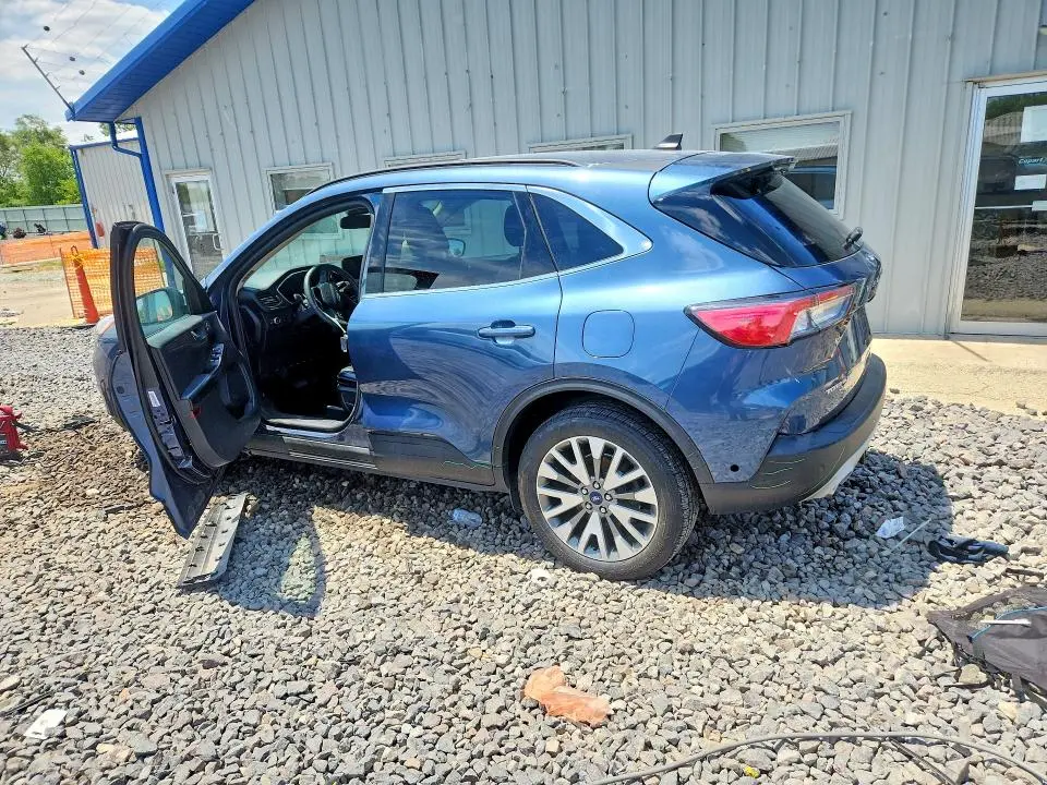 2020 FORD ESCAPE TITANIUM  