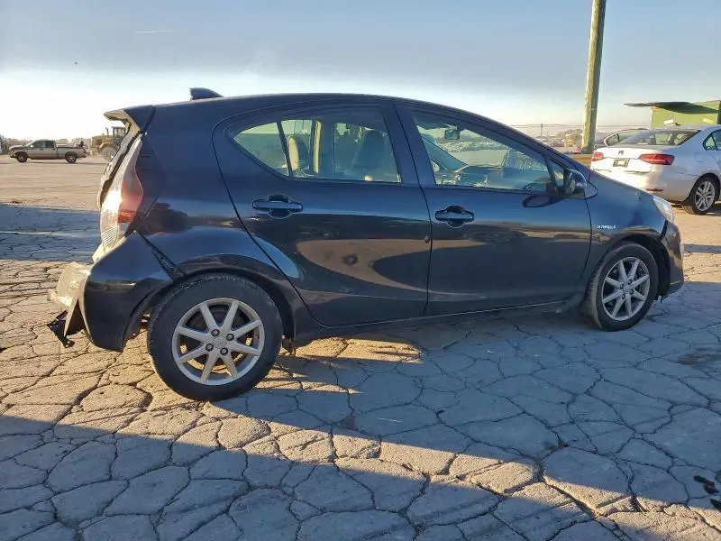2015 TOYOTA PRIUS C   