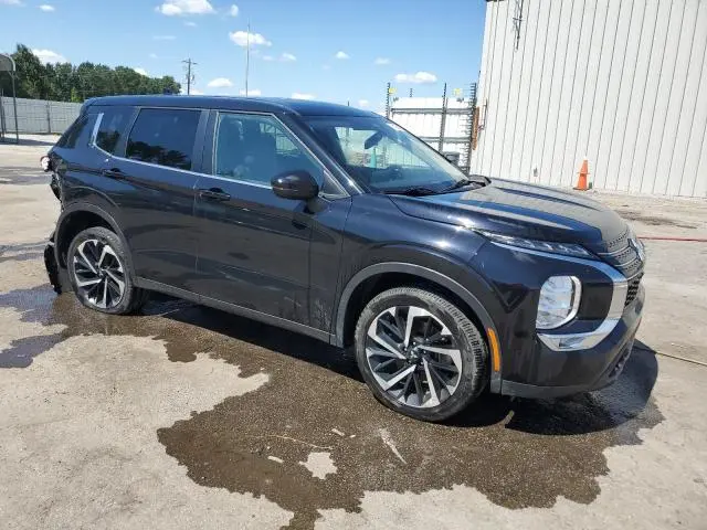2022 MITSUBISHI OUTLANDER ES  