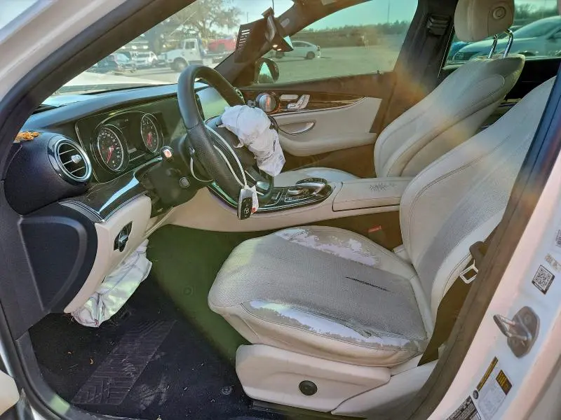 2017 MERCEDES-BENZ E 300  