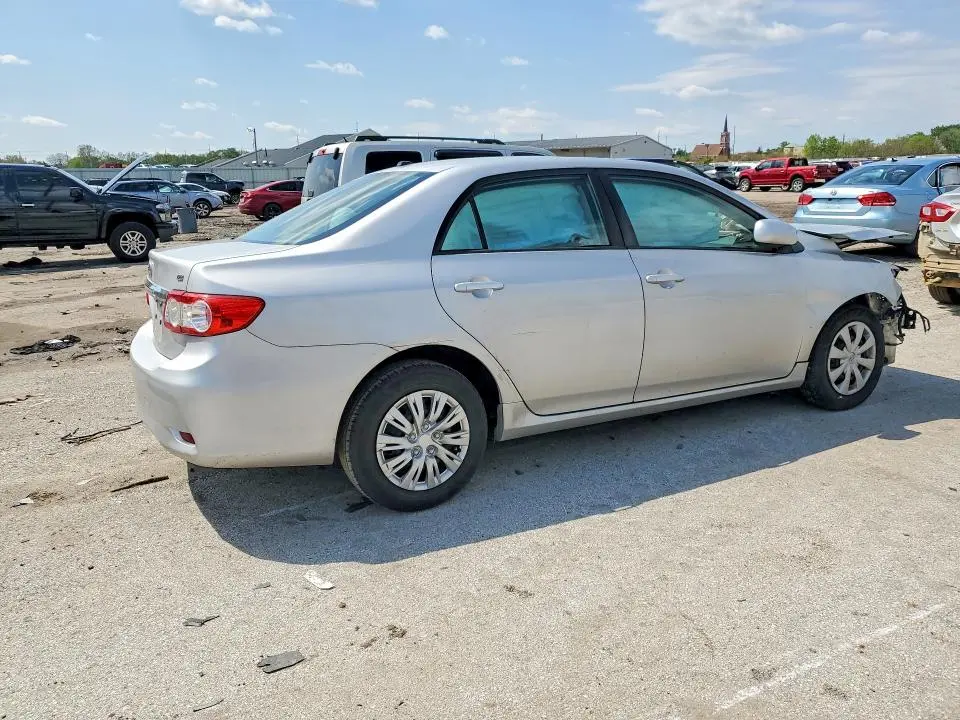 2011 TOYOTA COROLLA LE  