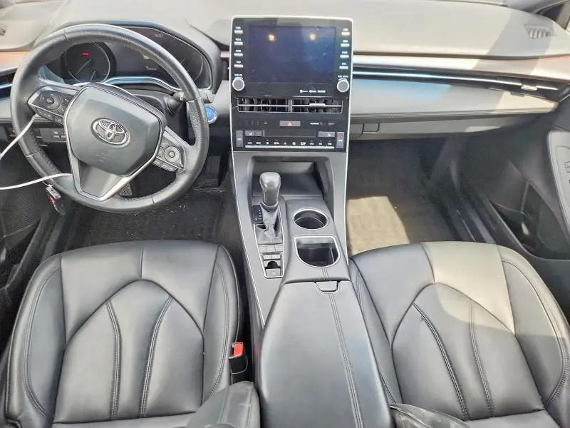 2021 TOYOTA AVALON XLE  