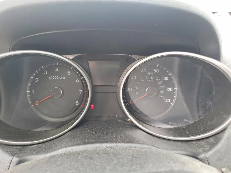 2011 HYUNDAI TUCSON GL  