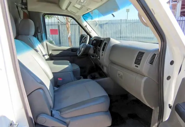 2021 NISSAN NV 2500 HD SV  