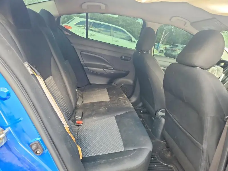 2020 NISSAN VERSA S  