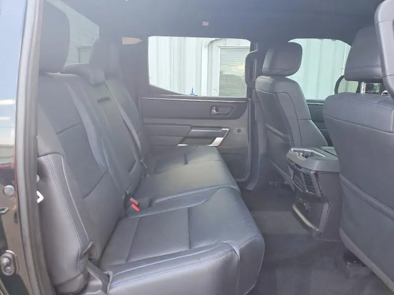 2024 TOYOTA TUNDRA PLATINUM  