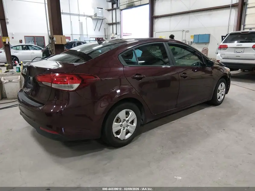 2017 KIA FORTE LX