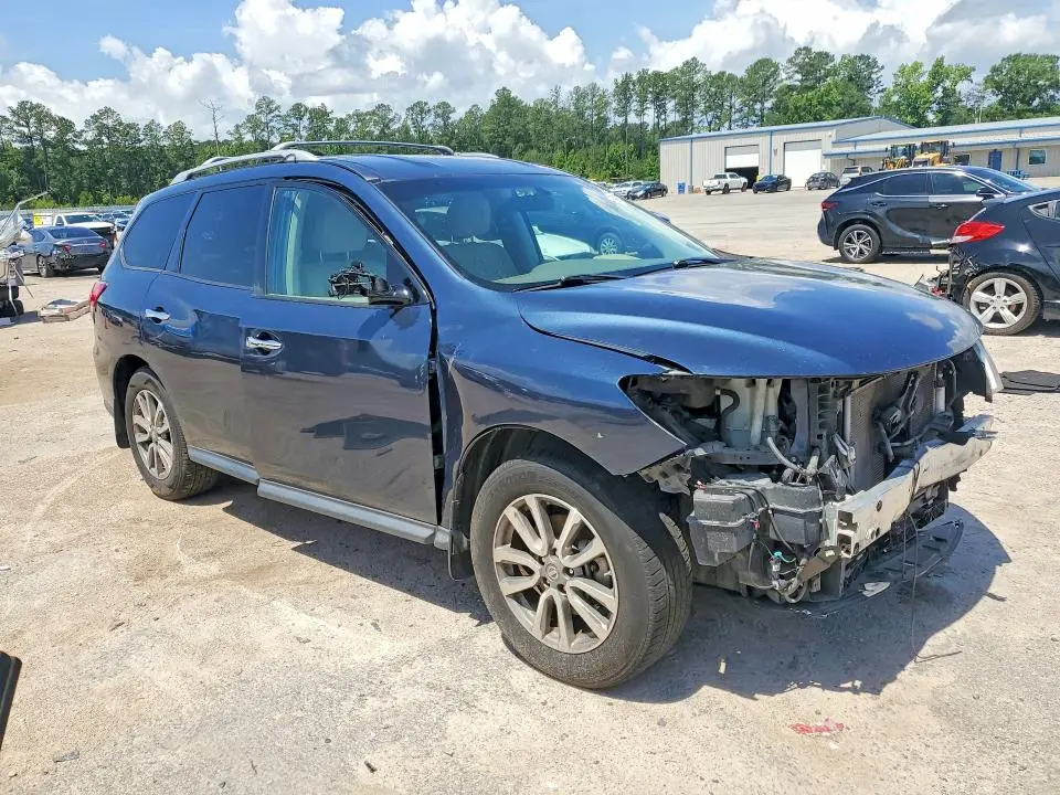 2014 NISSAN PATHFINDER SV  