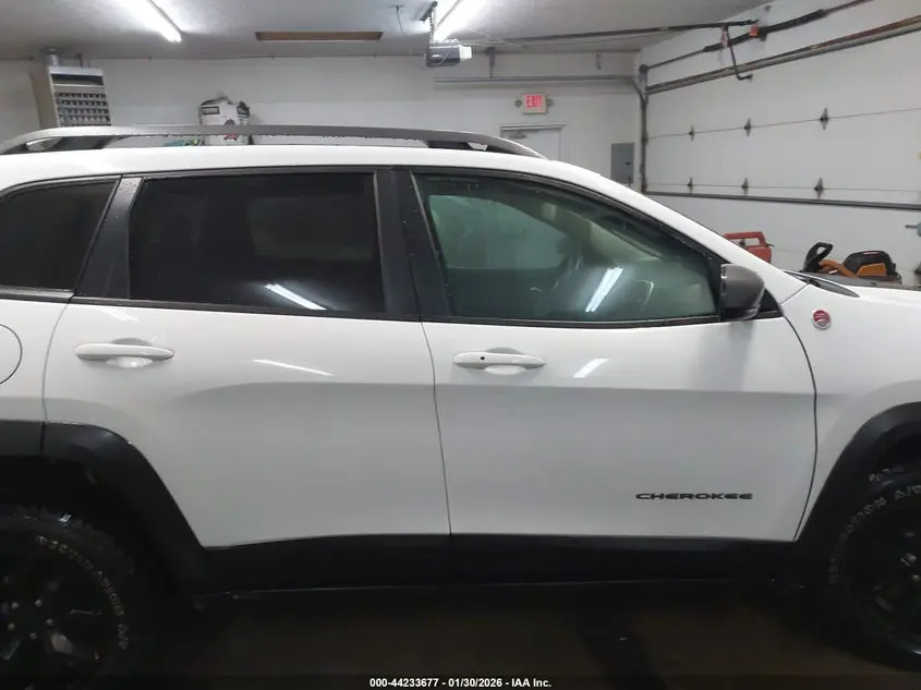 2018 JEEP CHEROKEE TRAILHAWK 4X4