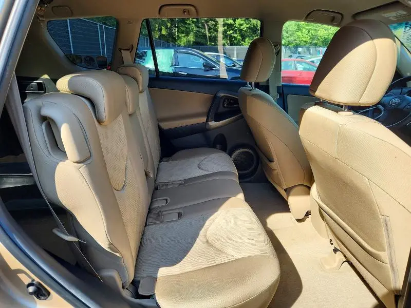 2010 TOYOTA RAV4 BASE  