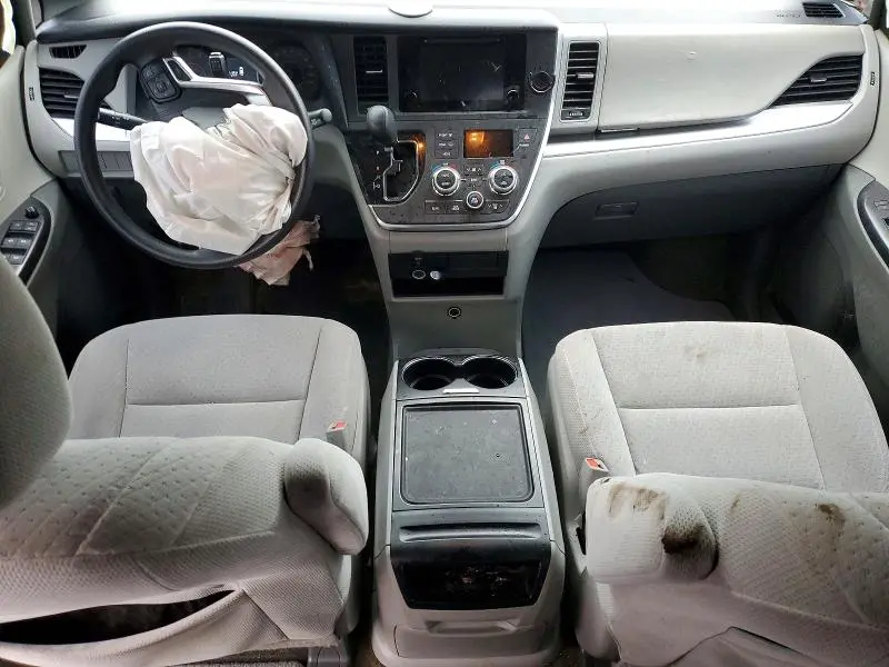 2015 TOYOTA SIENNA LE 8 PASSENGER  