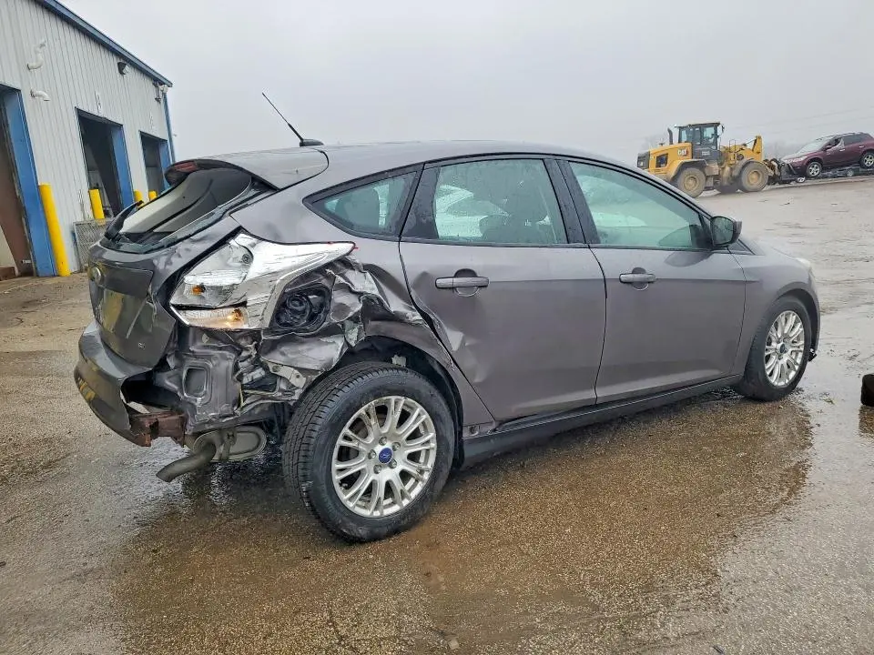 2012 FORD FOCUS SE  