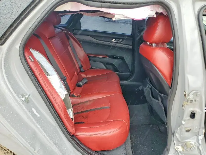 2021 KIA K5 GT LINE  