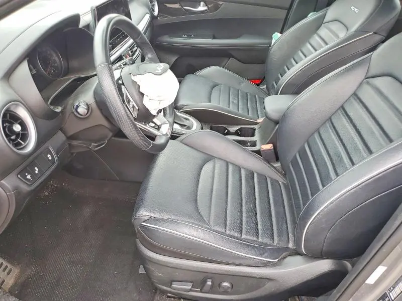 2023 KIA FORTE GT LINE  