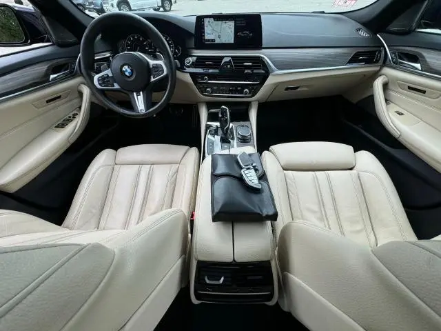 2018 BMW 530XE 