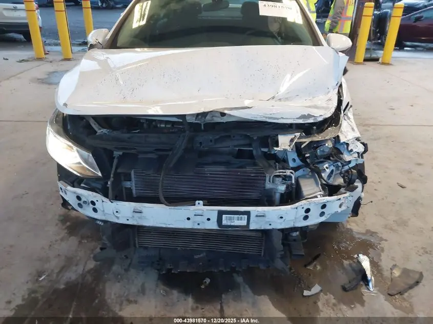 2018 CHEVROLET CRUZE LT AUTO