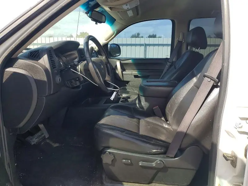 2011 CHEVROLET SILVERADO K1500 LT  